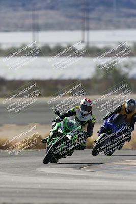 media/Nov-16-2025-Race Pace (Sun) [[8c5fa54630]]/Non Verified Riders (1st 20 Minutes)/1-Turn 14 (10am)/